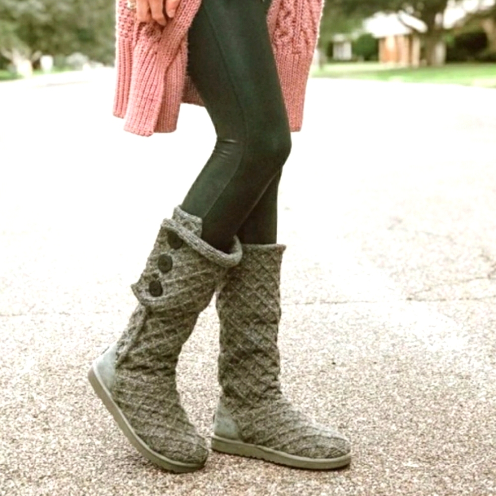 EUC UGG Lattice Cardy Charcoal Sweater Boot